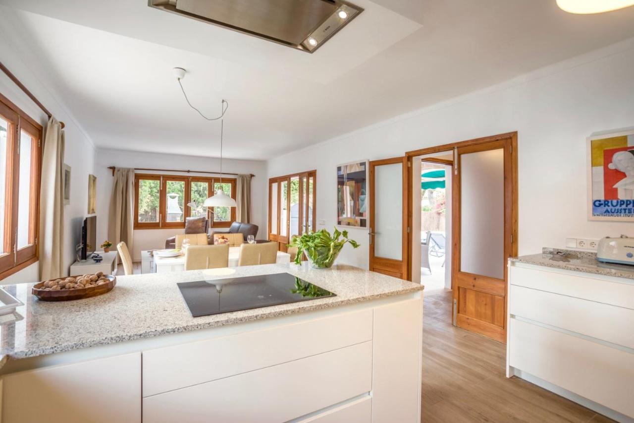 Beach Villa Mir Sohn Cala de Sant Vicenc Exterior foto