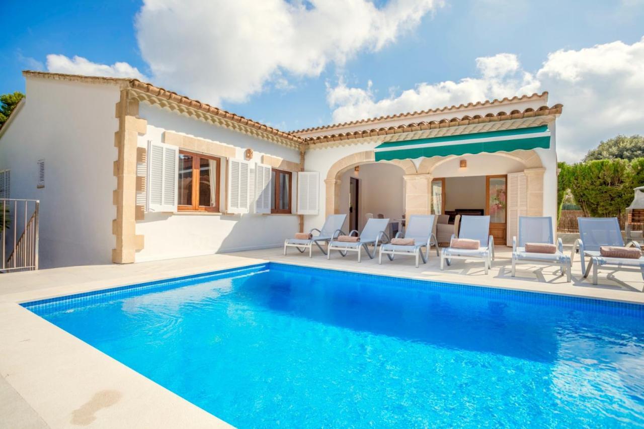 Beach Villa Mir Sohn Cala de Sant Vicenc Exterior foto